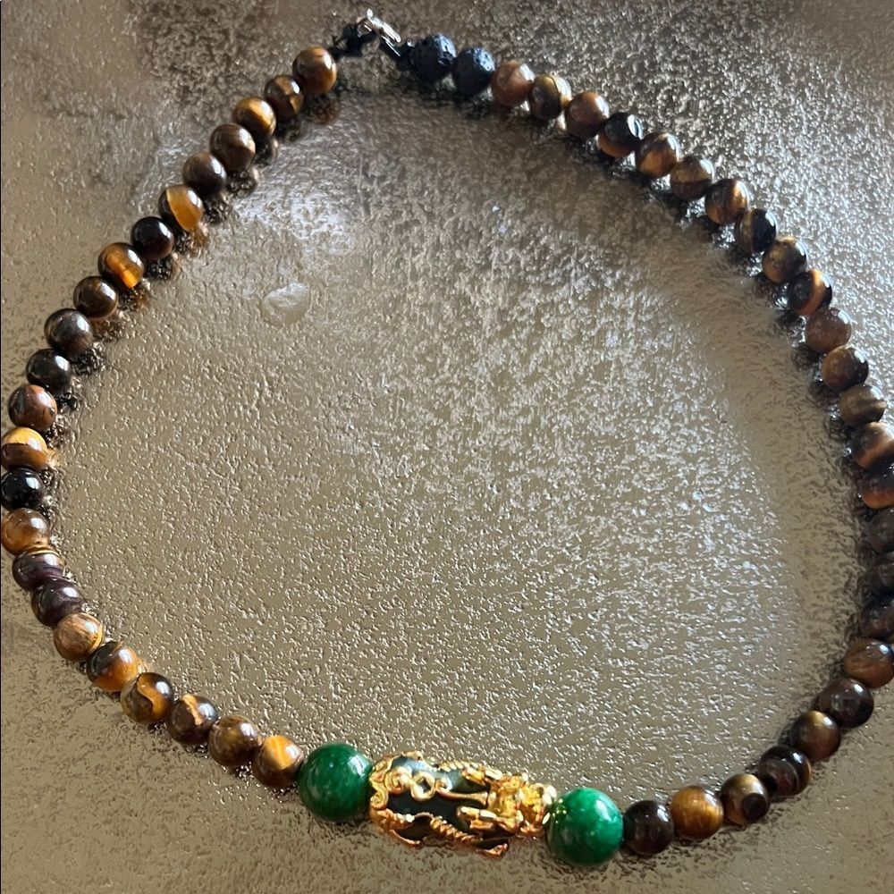 1186*18’ Tiger Eye Gemstone Beads Necklace / gold plated Green Dragon Pendant . - Picture 4 of 4
